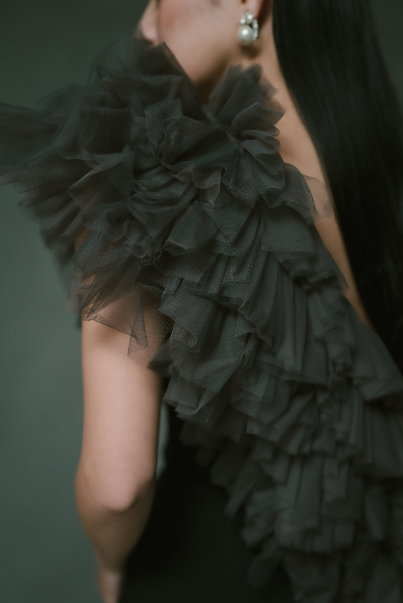 Cray＜One Shoulder＞