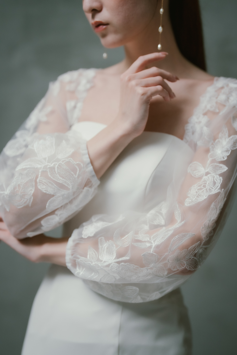 Reina＜Lace Long Sleeve＞